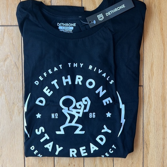 Men’s Dethrone tshirt - Picture 4 of 4